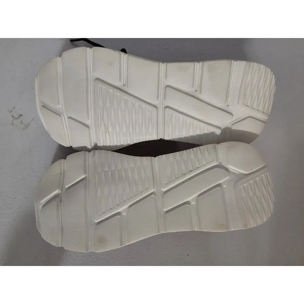 NWOB Women's Lace-up Sneakers size EU39 US 8-8.5
